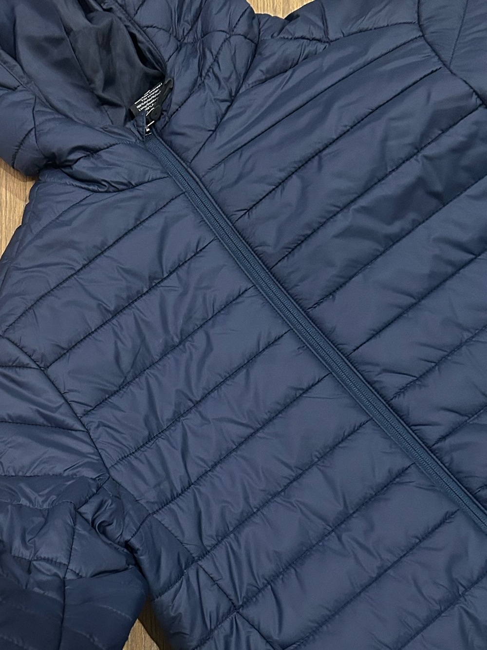 The Classic Men's Navy Hooded Puffer Jacket